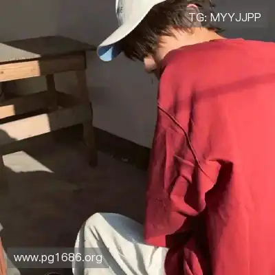 经律富